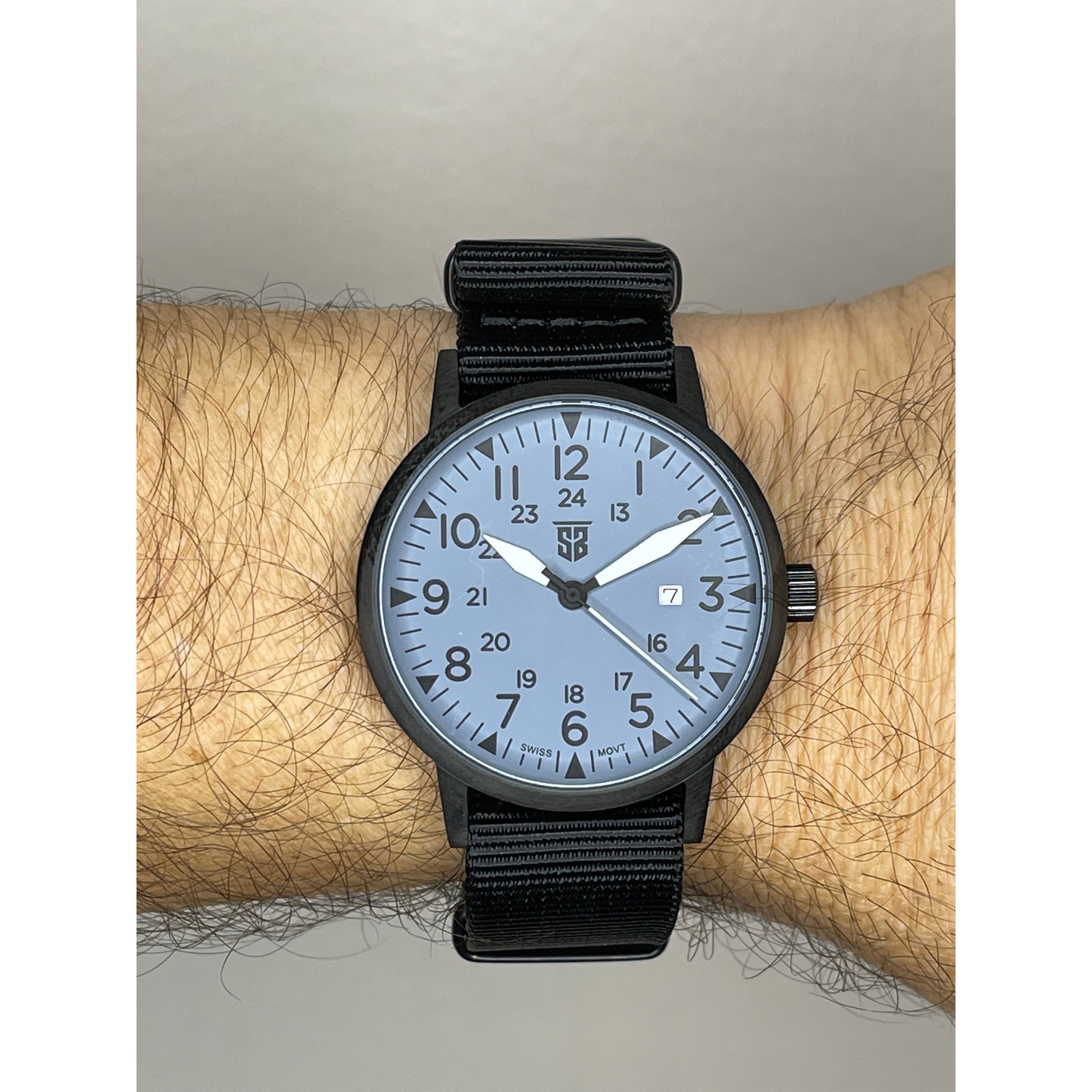 Analog field watch sale